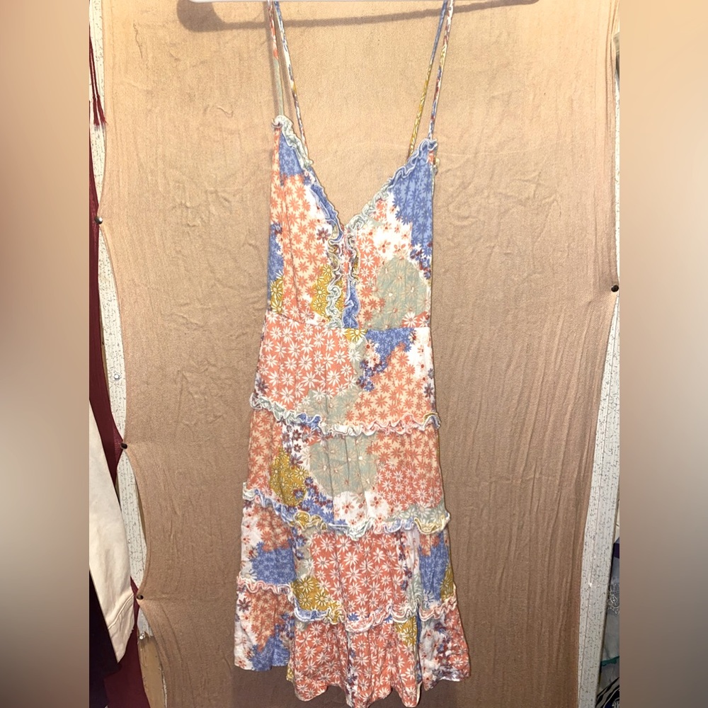 Boutique crisscross back strap sundress sz 4